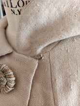 Charger l'image dans la galerie, 1950s 1960s - Exquisite Soft Wool Coat
