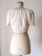 Load image into Gallery viewer, 1950s - Adorable Hungarian Embroidery Blouse - W31.5 (80cm)
