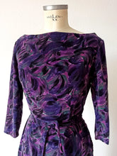Charger l'image dans la galerie, 1950s 1960s - Stunning Italian Soft Velvet Dress - W27.5 (70cm)
