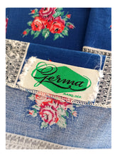 Charger l'image dans la galerie, 1950s 1960s - GERMA, France - Stunning Roseprint Cotton Dress - W25 (64cm)
