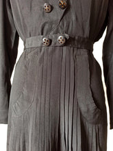 Cargar imagen en el visor de la galería, 1930s 1940s - Stunning Black Silk Bolero Dress - W34 (88cm)
