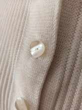 Charger l'image dans la galerie, 1950s - CASTAÑER, Spain - Deadstock White Cropped Cardigan - Sz 1
