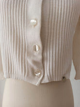 Charger l'image dans la galerie, 1950s - CASTAÑER, Spain - Deadstock White Cropped Cardigan - Sz 1
