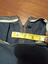 Cargar imagen en el visor de la galería, 1940s - Gorgeous Stone Blue Wool Ensemble - W27/24 (70/60cm)
