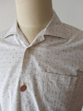 Cargar imagen en el visor de la galería, 1950s - JERONIMO SANZ, Spain - Deadstock Black Atomic Rockabilly Shirt - Sz 38
