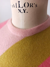 Load image into Gallery viewer, 1950s 1960s - BALLANTYNE, Scotland - Cashmere Sweater
