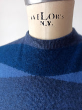 Load image into Gallery viewer, 1950s 1960s - BALLANTYNE, Scotland - Cashmere Sweater

