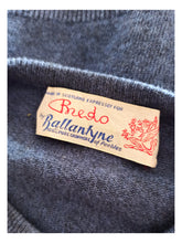 Load image into Gallery viewer, 1950s 1960s - BALLANTYNE, Scotland - Cashmere Sweater
