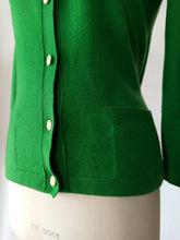 Load image into Gallery viewer, 1950s 1960s - BALLANTYNE, Scotland - Green Thick Cashmere Cardigan
