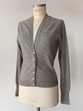 Load image into Gallery viewer, 1950s - PRINGLE, Scotland - Grey Cashmere Twin Set

