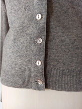 Load image into Gallery viewer, 1950s - PRINGLE, Scotland - Grey Cashmere Twin Set
