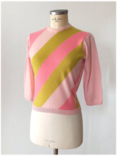 Load image into Gallery viewer, 1950s 1960s - BALLANTYNE, Scotland - Cashmere Sweater
