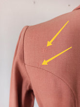 Cargar imagen en el visor de la galería, 1940s - Gorgeous Light Brick Gabardine Dress - W30 (76cm)
