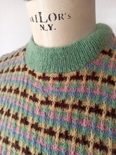 Cargar imagen en el visor de la galería, 1950s 1960s - Gorgeous Hand Knitted Back Zipper Jumper
