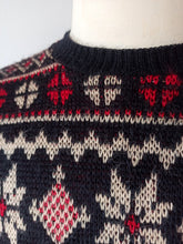 Charger l'image dans la galerie, 1940s - JANTZEN, USA - Iconic Men's Snow Sweater - Sz 40

