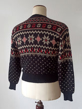 Charger l'image dans la galerie, 1940s - JANTZEN, USA - Iconic Men's Snow Sweater - Sz 40
