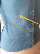 Charger l'image dans la galerie, 1950s - LYLE &amp; SCOTT, Scotland - Adorable Blue Cashmere Cardigan
