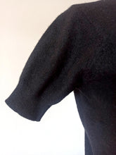 Charger l'image dans la galerie, 1950s - BALLANTYNE, Scotland - Black Cashmere Jumper
