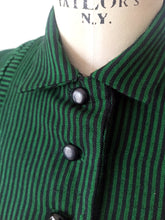 Charger l'image dans la galerie, 1940s - BRUERRE, France - Gorgeous New Look Striped Jacket - W30 (76cm)
