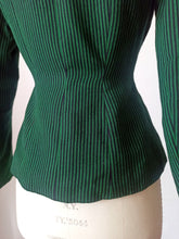 Charger l'image dans la galerie, 1940s - BRUERRE, France - Gorgeous New Look Striped Jacket - W30 (76cm)
