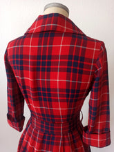 Charger l'image dans la galerie, 1950s - Gorgeous Red Tartan Flannel Dress - W26 (66cm)
