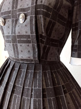 Load image into Gallery viewer, 1950s 1960s - Gorgeous Grey Cotton Dress - W26 (66cm)
