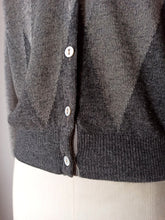 Load image into Gallery viewer, 1950s - BALLANTYNE, Scotland - Iconic Instarsia Cashmere Cardigan
