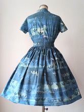 Load image into Gallery viewer, 1950s 1960s - Gorgeous Water Lilies Cotton Dress - W30 (76cm)

