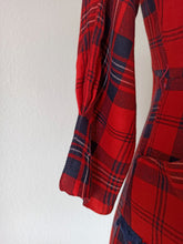 Cargar imagen en el visor de la galería, 1940s - Gorgeous Tartan Flannel Wool Dress - W30 (76cm)
