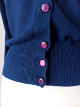 Cargar imagen en el visor de la galería, 1950s - PRINGLE, Scotland - Dark Oxford Blue Cashmere Twin Set - Sz 40
