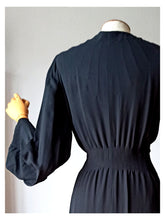 Charger l'image dans la galerie, 1930s - Unreal Art Deco Black Bishop Sleeves Coat Dress - W30 (76cm)
