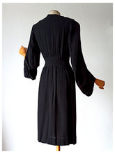 Charger l'image dans la galerie, 1930s - Unreal Art Deco Black Bishop Sleeves Coat Dress - W30 (76cm)
