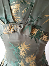 Charger l'image dans la galerie, 1940s 1950s - Germany - Spectacular Green Sage Satin Silk Dress - W26 (66cm)
