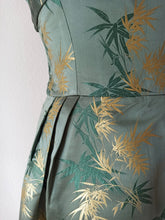 Charger l'image dans la galerie, 1940s 1950s - Germany - Spectacular Green Sage Satin Silk Dress - W26 (66cm)
