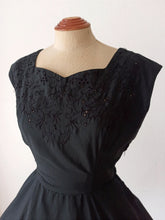Charger l'image dans la galerie, 1950s - EMIL MÖCKEL, Germany - Stunning Black Satin Dress - W27 (68cm)
