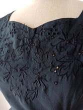 Charger l'image dans la galerie, 1950s - EMIL MÖCKEL, Germany - Stunning Black Satin Dress - W27 (68cm)
