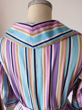 Charger l'image dans la galerie, 1950s - Stunning Color Stripes Cotton Dress - W33 (84cm)

