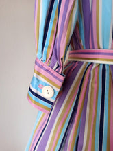 Charger l'image dans la galerie, 1950s - Stunning Color Stripes Cotton Dress - W33 (84cm)
