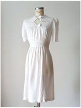 Load image into Gallery viewer, 1940s - Gorgeous White Textured Rayon Dress - W30.5 (78cm)
