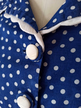 Cargar imagen en el visor de la galería, 1940s - PARIS - Charming Blue Dotted Cotton Dress - W31 (80cm)
