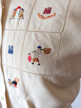 Cargar imagen en el visor de la galería, 1940s 1950s - Precious Chinese Embroidered Silk Blouse - W30 (76cm)
