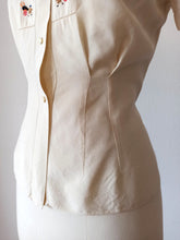 Cargar imagen en el visor de la galería, 1940s 1950s - Precious Chinese Embroidered Silk Blouse - W30 (76cm)
