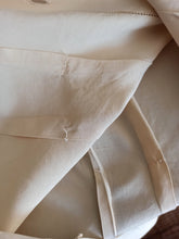 Cargar imagen en el visor de la galería, 1940s 1950s - Precious Chinese Embroidered Silk Blouse - W30 (76cm)
