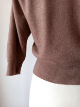 Cargar imagen en el visor de la galería, 1950s - PRINGLE, Scotland - Adorable Cashmere Cardigan
