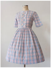 Cargar imagen en el visor de la galería, 1950s 1960s - Adorable Pink Blue Cotton Dress - W31 (80cm)
