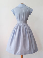 Charger l'image dans la galerie, 1950s - LE SIGNE DE PARIS - Precious Cotton Dress - W26 (66cm)
