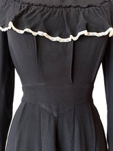 Load image into Gallery viewer, 1930s 1940s - Superb Black Silk Crepe Dress - W28.5 (72cm)

