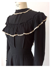 Load image into Gallery viewer, 1930s 1940s - Superb Black Silk Crepe Dress - W28.5 (72cm)
