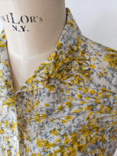 Cargar imagen en el visor de la galería, 1950s - Delightful 2pc Broom Flower Set - Size 44
