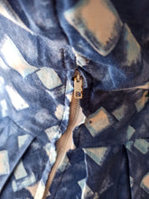 Load image into Gallery viewer, 1950s 1960s - PARIS - Adorable Abstract Cotton Dress - W31.5 (80cm)
